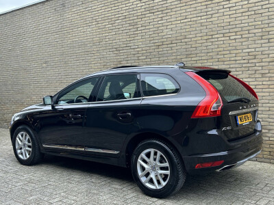 Volvo-XC60-3